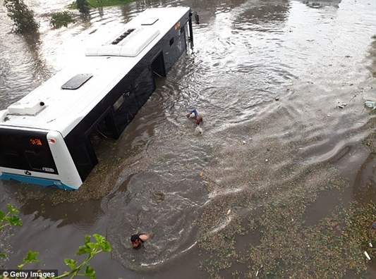 Khong thay duong bang, phi cong van cho may bay ha canh