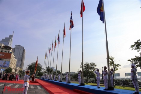 TP.HCM tổ chức thượng cờ kỷ niệm 50 năm thành lập ASEAN