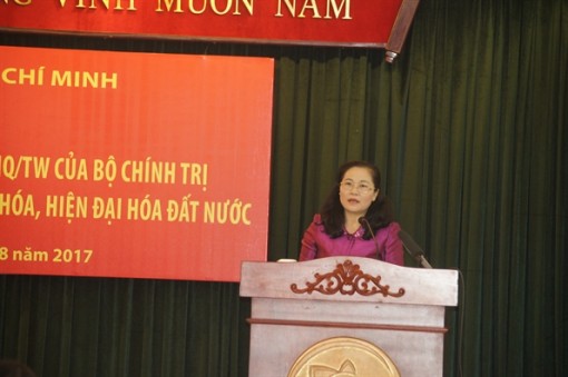 Vì sự phát triển toàn diện của phụ nữ: Cả hệ thống chính trị phải vào cuộc