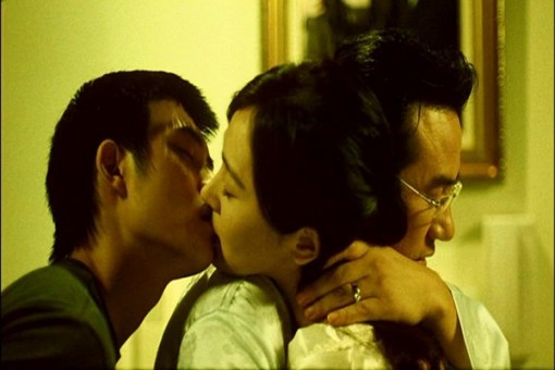 Ngoại tình hay sống mòn, lựa chọn nào cũng chỉ người trong cuộc biết đau hay vui