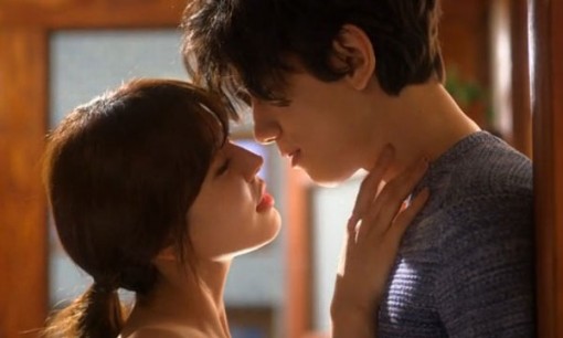 Không có gì bất ngờ, chỉ là hoán đổi vị trí, bổn cũ soạn lại của người yêu trăng hoa