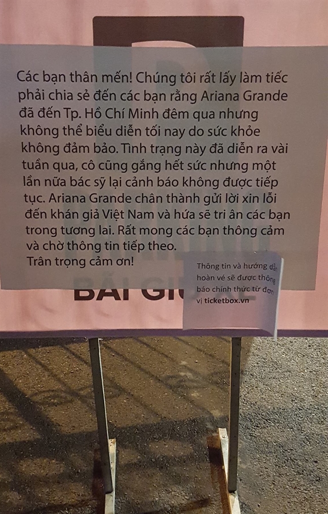 Khong co chuyen so dien cua Ariana Grande bi rut giay phep vao gio chot