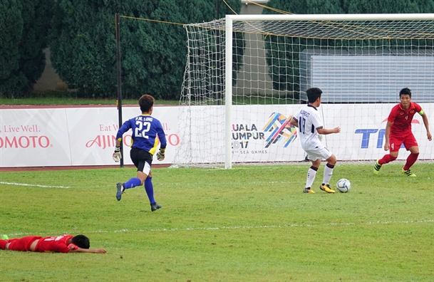 U22 Viet Nam buon ba roi san sau tran thua muoi mat 0-3 truoc Thai Lan