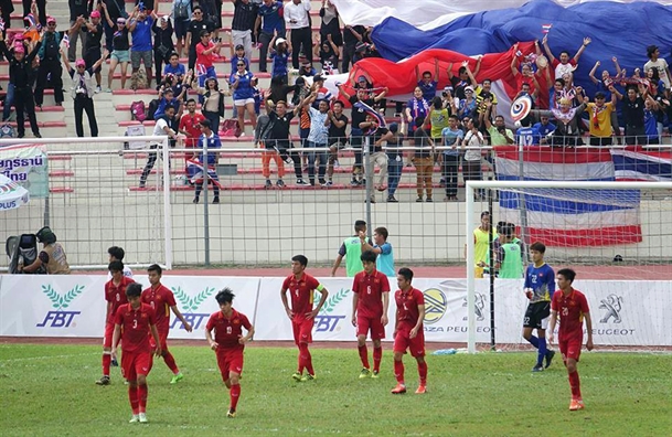 U22 Viet Nam buon ba roi san sau tran thua muoi mat 0-3 truoc Thai Lan