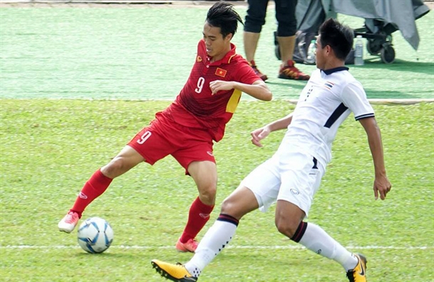 U22 Viet Nam buon ba roi san sau tran thua muoi mat 0-3 truoc Thai Lan