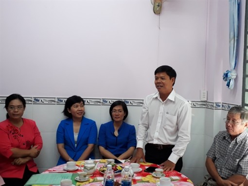 Hội LHPN TP.HCM trao mái ấm tình thương cho hộ nghèo