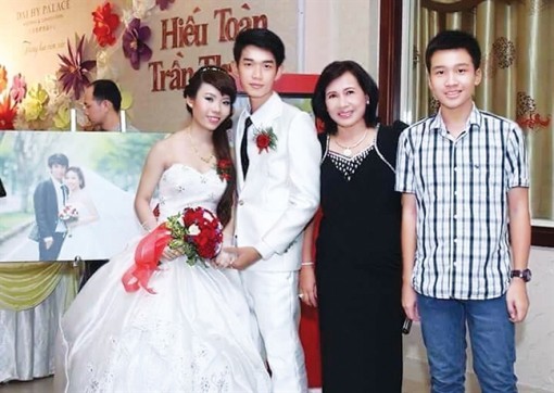 Tận tâm với gia đình, trọn tình với xã hội