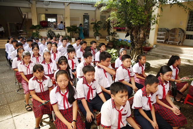 Hoc bong Lawrence S. Ting: 10 nam dong hanh cung truong THCS An Thanh, Tay Ninh