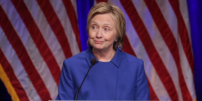 Hillary Clinton choang khi phai ton qua nhieu thi gio chi de trang diem