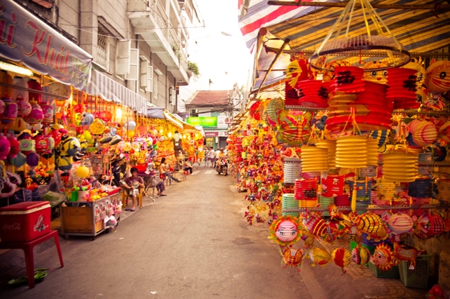 Qua tang Trung thu cho be y nghia nam nay nen chon gi?