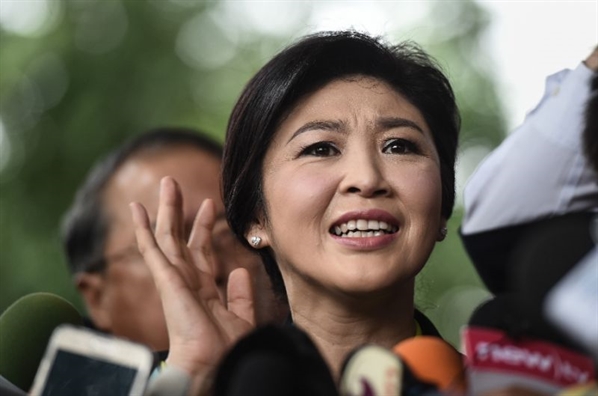 Xin ti nan chinh tri, cuu Thu tuong Yingluck noi got anh trai?