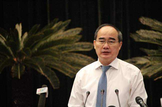 Bi thu Nguyen Thien Nhan: 'Heo bi tiem thuoc an than la van de can suy nghi'