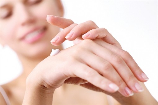 7 phương thuốc trị khô da tại nhà