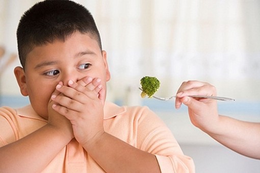 Chuyên gia dinh dưỡng tiết lộ mẹo 'dụ' trẻ ăn rau