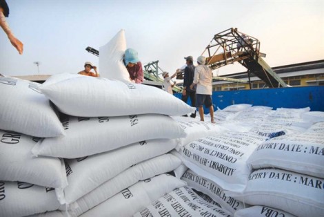 Gạo Việt Nam 'lặn mất tăm' dù xuất khẩu hàng triệu tấn sang Trung Quốc