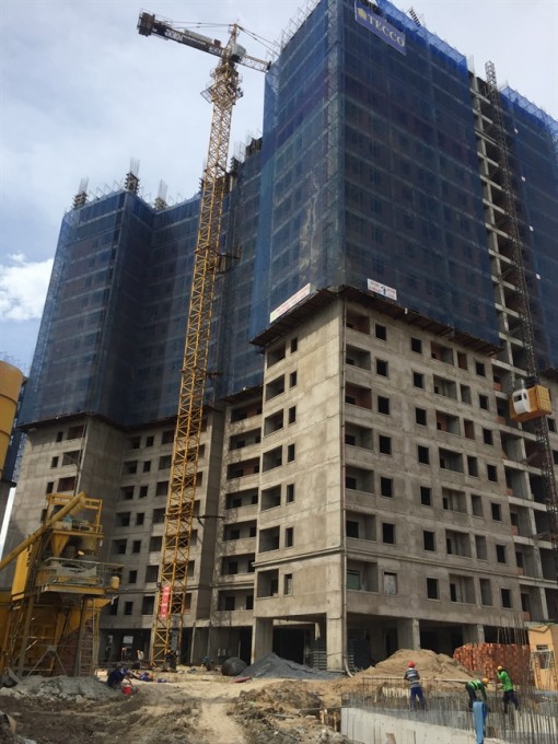 Dự án khu Tây 'cháy' hàng căn hộ trung cấp