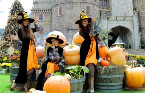 Đến Sun World Ba Na Hills xem Aladdin cưỡi thảm bay