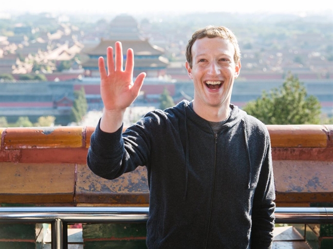 CEO Facebook Mark Zuckerberg va vo lam gi voi khoi tai san 74 ty USD?
