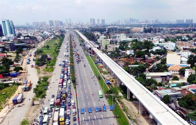 Toan canh tuyen metro dau tien o Sai Gon sau hon 5 nam thi cong