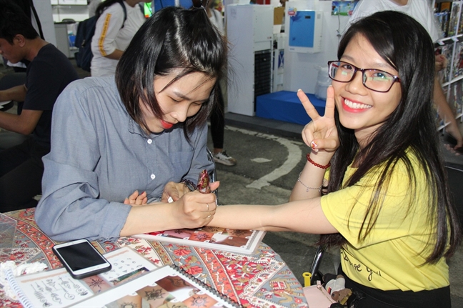 Tung bung le hoi tieu dung Han Quoc tai LOTTE Mart Quan 7