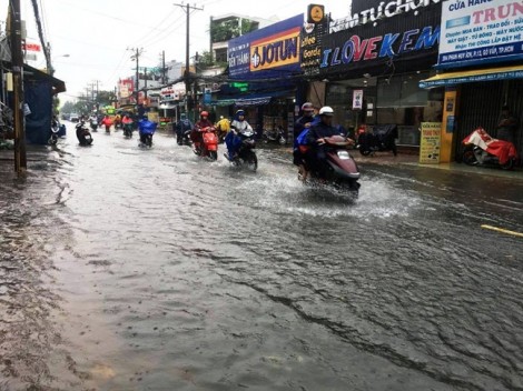 TP.HCM có nguy cơ ngập nặng vì bão kết hợp triều cường