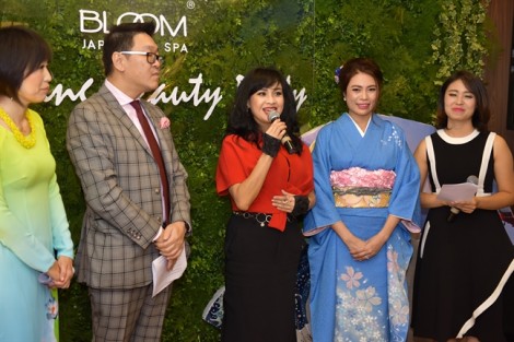 Đại tiệc Việt Nam – Nhật Bản do cộng đồng người Nhật tại Việt Nam và hệ thống làm đẹp Nhật Bản Bloom Spa tổ chức