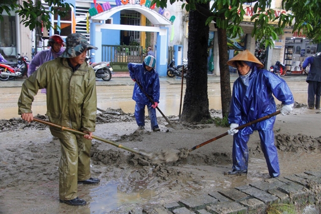 Hang tram tan bun phu ngap trung tam thanh pho Hue sau lu