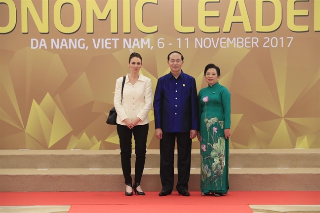 Ngam cac nguyen thu APEC mac trang phuc to tam Viet 