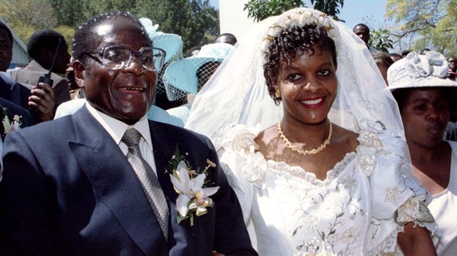 Grace Mugabe – nguoi phu nu dung sau su sup do cua Tong thong Zimbabwe