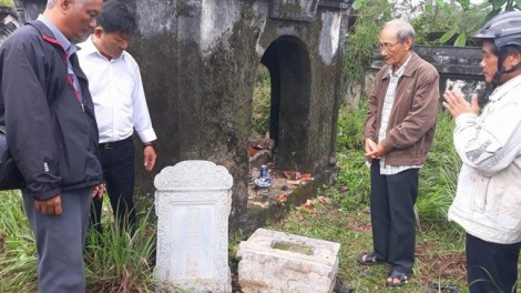 Hiện trường vụ đập phá, xâm phạm nghiêm trọng lăng mộ mẹ vua triều Nguyễn