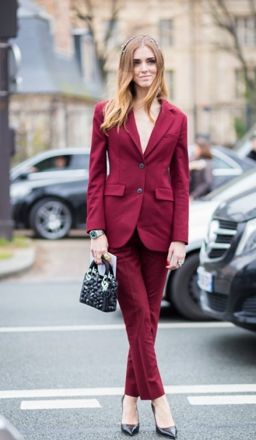 Đỏ burgundy - sắc màu cho mùa đông nồng nàn, lãng mạn