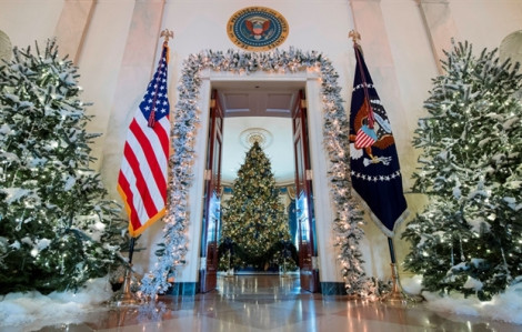 Đệ nhất phu nhân Mỹ trang hoàng Giáng sinh lộng lẫy cho Nhà Trắng