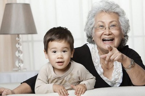 Làm bà lý tưởng hay một bà điên?