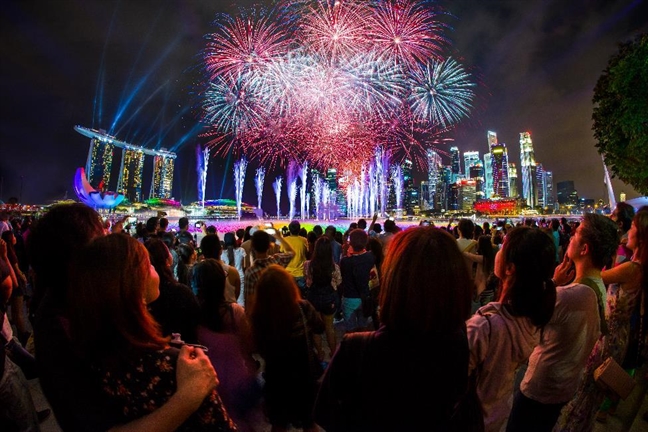 Singapore - diem den than tien cho ca gia dinh mua le hoi cuoi nam