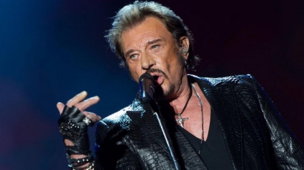 Hang trieu nguoi dua tien linh cuu ngoi sao nhac rock Johnny Hallyday