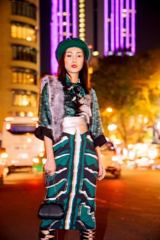 MC Quỳnh Chi khoe hàng hiệu đắt giá giữa đêm Sài Gòn