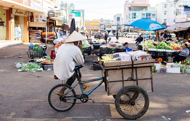 Ba mau chuyen ve gia tri dan ong