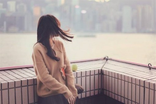 Chẳng thể mở lòng khi bị 'đá' quá đau