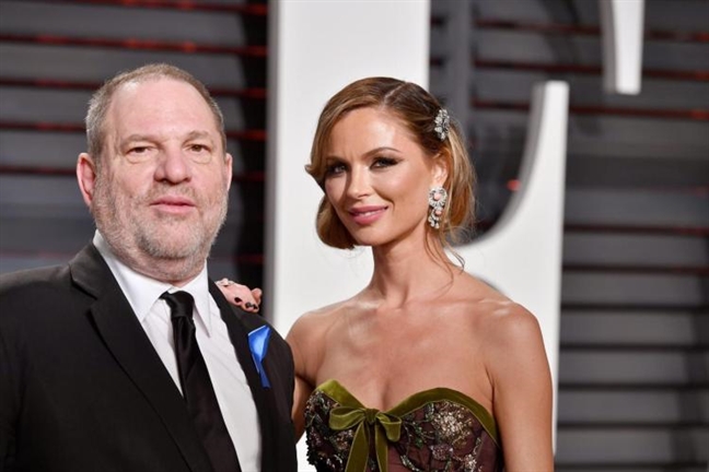 Vu be boi tinh duc giua Harvey Weinstein va sao nu Hollywood duoc lam thanh phim tai lieu