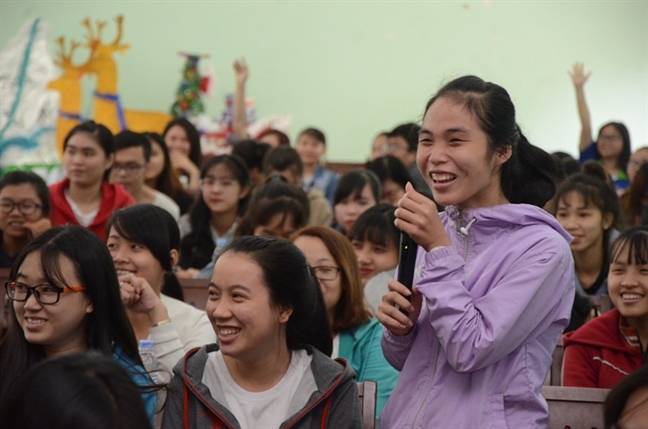 Bac si san khoa canh bao nguy co mang thai ngoai y muon vao nhung ngay cuoi nam