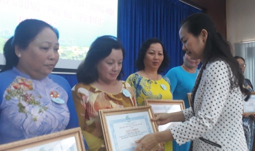 Nhà Bè: hơn 1,2 tỷ đồng chăm lo cho người nghèo