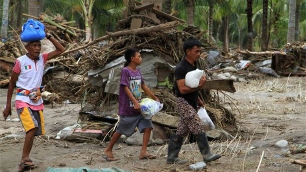 Bao Tembin can quet, de lai canh tuong hoang tan o Philippines