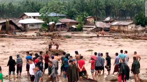 Bao Tembin can quet, de lai canh tuong hoang tan o Philippines