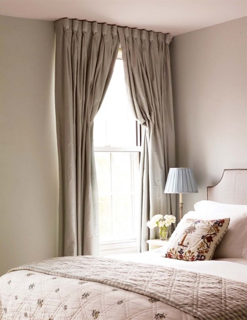 Chồng rút lên gác lửng ngủ một mình... phải chăng có nhân tình?