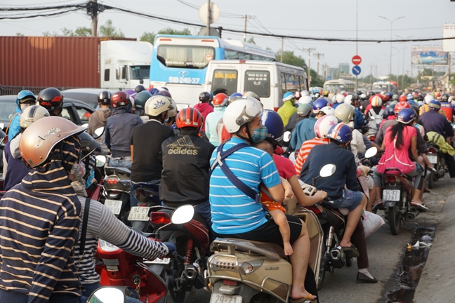 Cua ngo Sai Gon thong thoang ngay cuoi nghi Tet Duong lich 2018