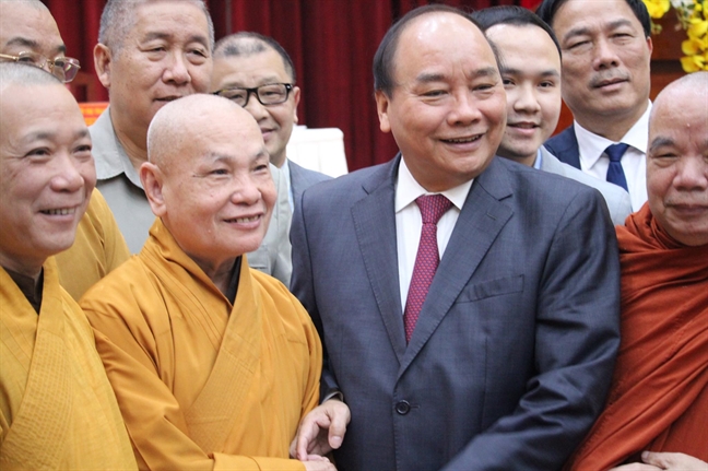 Thu tuong Nguyen Xuan Phuc: ‘Lam can bo co so phai nong ruot vi dan, dung de nguoi dan bat binh’