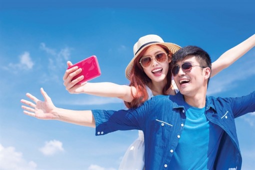 Đại trùng tu...  hôn nhân đón tết