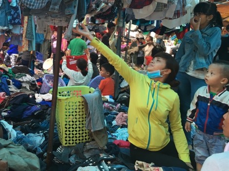 Niềm vui cũ người mới ta ở chợ si Sài Gòn