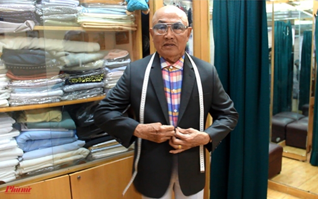 'Tay kéo già huyền thoại' của thời trang Sài Gòn 'Tay keo gia huyen thoai' cua thoi trang Sai Gon