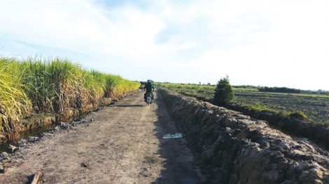 Hàng lậu nườm nượp tràn qua biên giới - Bài 1: Mùa pháo lậu đến sớm